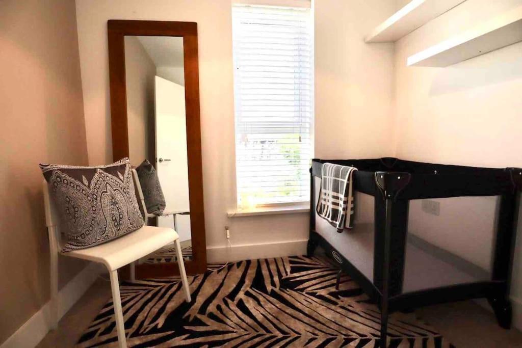 Boutique 3-bed Townhouse With Garden And Parking Newcastle upon Tyne